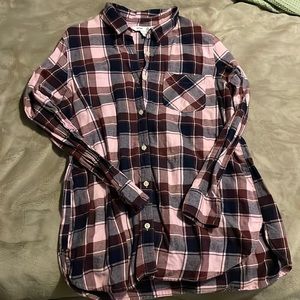 Old navy tunic style plaid shirt